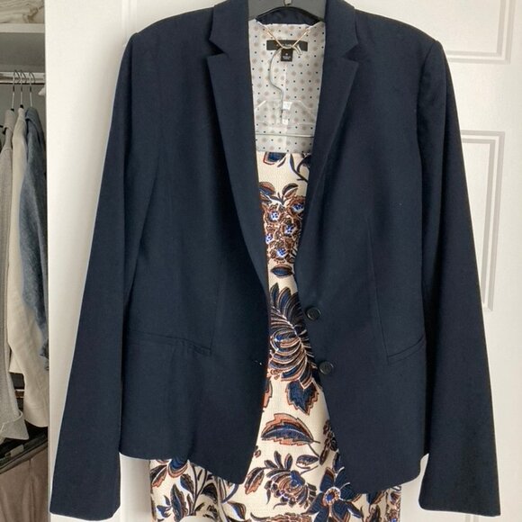 Ann Taylor Ensemble - Picture 2 of 16